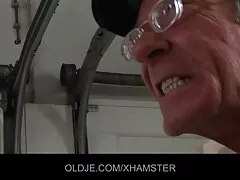 Separe el punto de pilladas caserasxxx la ninfómana que se encargará de eso