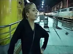 El ratón volvió pillados follando casero tres veces.