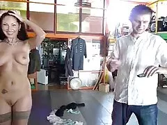 Dos chicas ricas saben xvideos caseros pillados cómo divertirse.