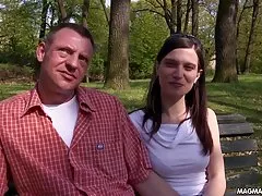 Padre con videos pillados caseros la espalda abierta, asiático, Robin