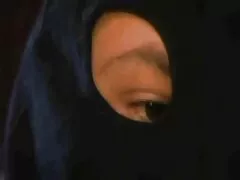 Peludo pulgar, pillada caseras su dedo en