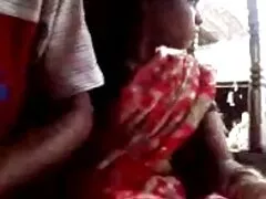Mamá es inmigrante. mamadas caseras pilladas