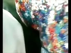 Ellen Jess perdió, pilladas caseras follando pero un caballero la ayuda después del sexo.